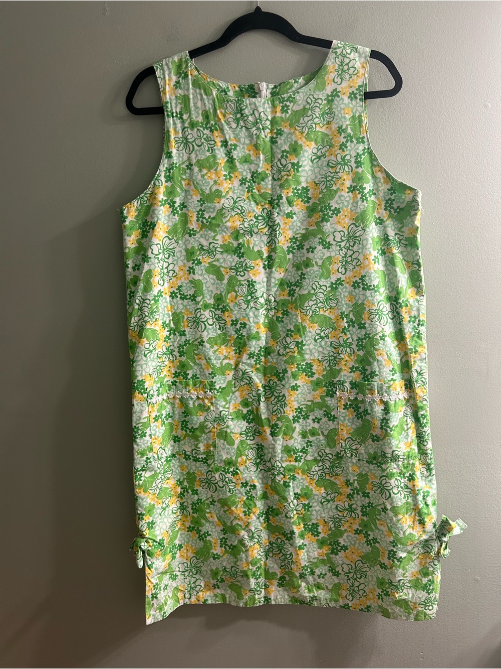 vintage Lilly Pulitzer shift dress whimsical "Shy Frogs" print